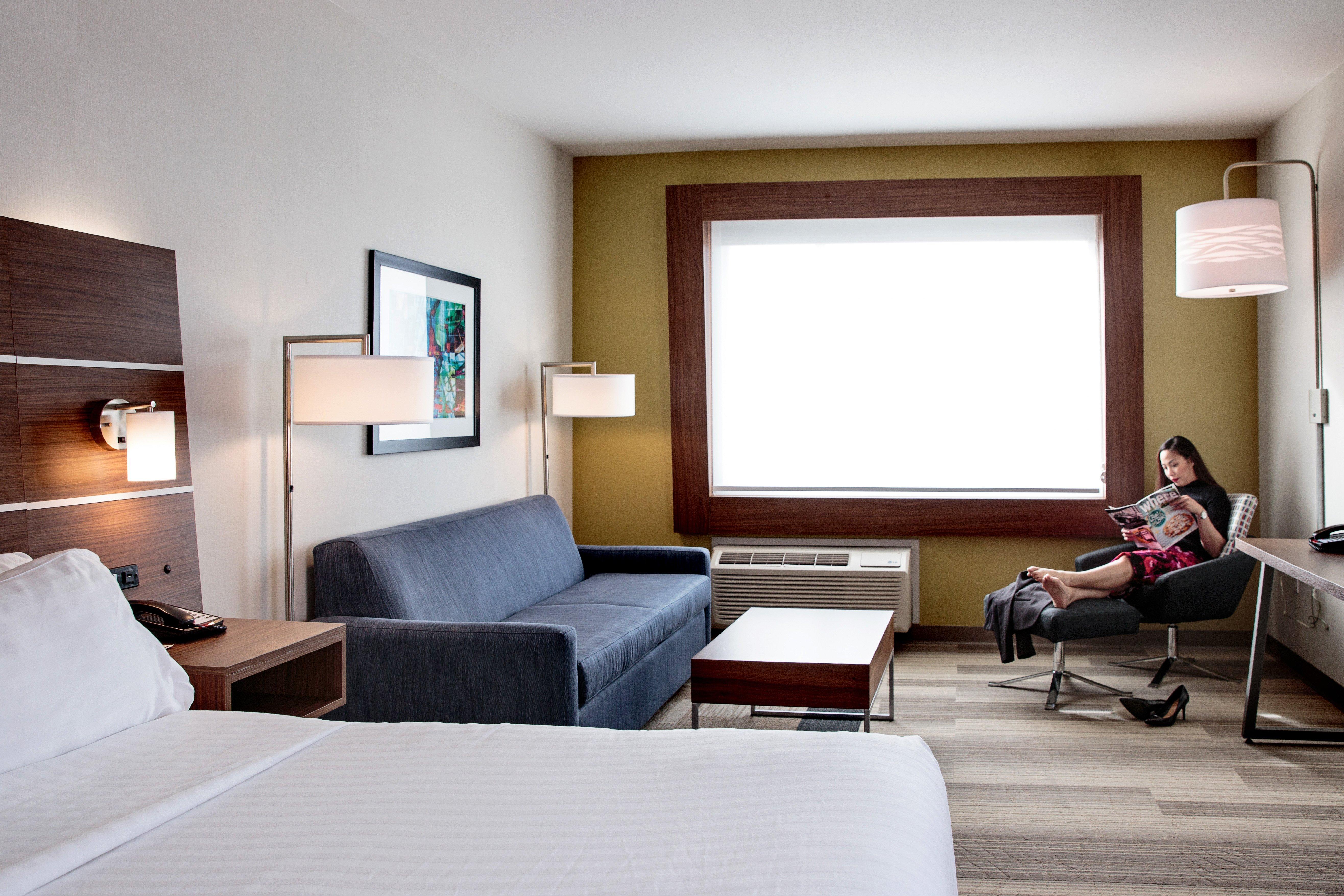 Holiday Inn Express & Suites - West Edmonton-Mall Area By Ihg Bagian luar foto