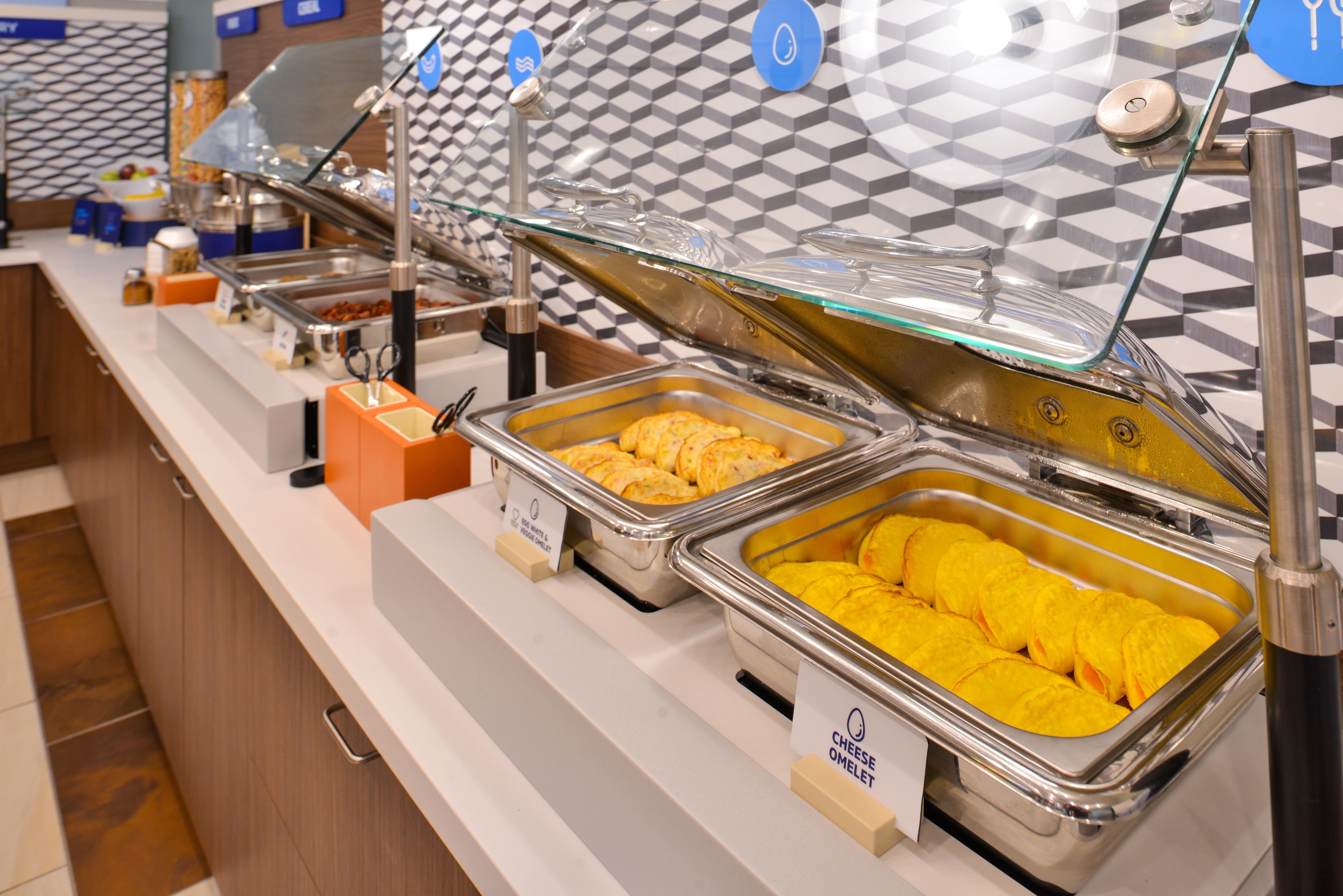 Holiday Inn Express & Suites - West Edmonton-Mall Area By Ihg Bagian luar foto