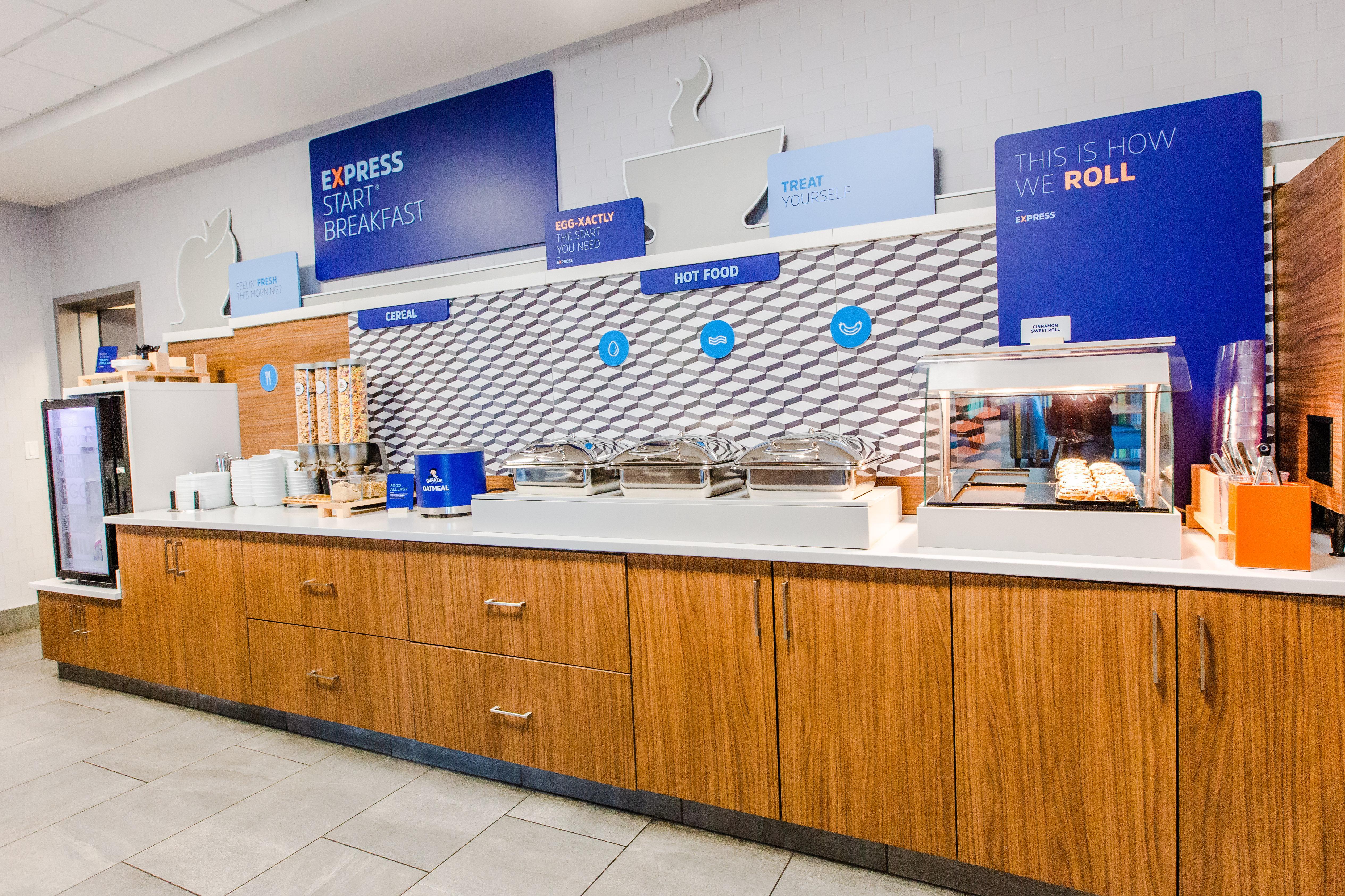 Holiday Inn Express & Suites - West Edmonton-Mall Area By Ihg Bagian luar foto