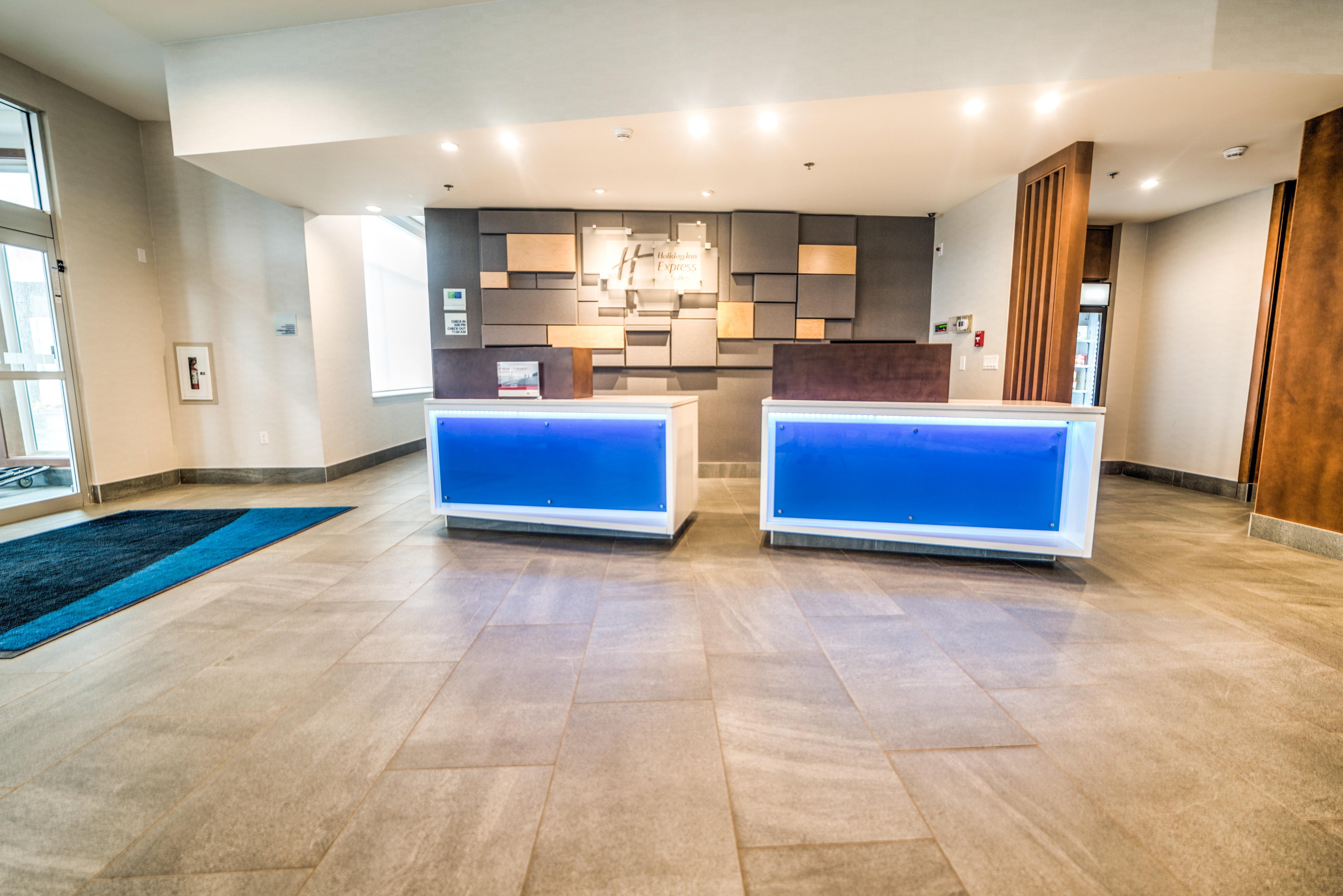 Holiday Inn Express & Suites - West Edmonton-Mall Area By Ihg Bagian luar foto