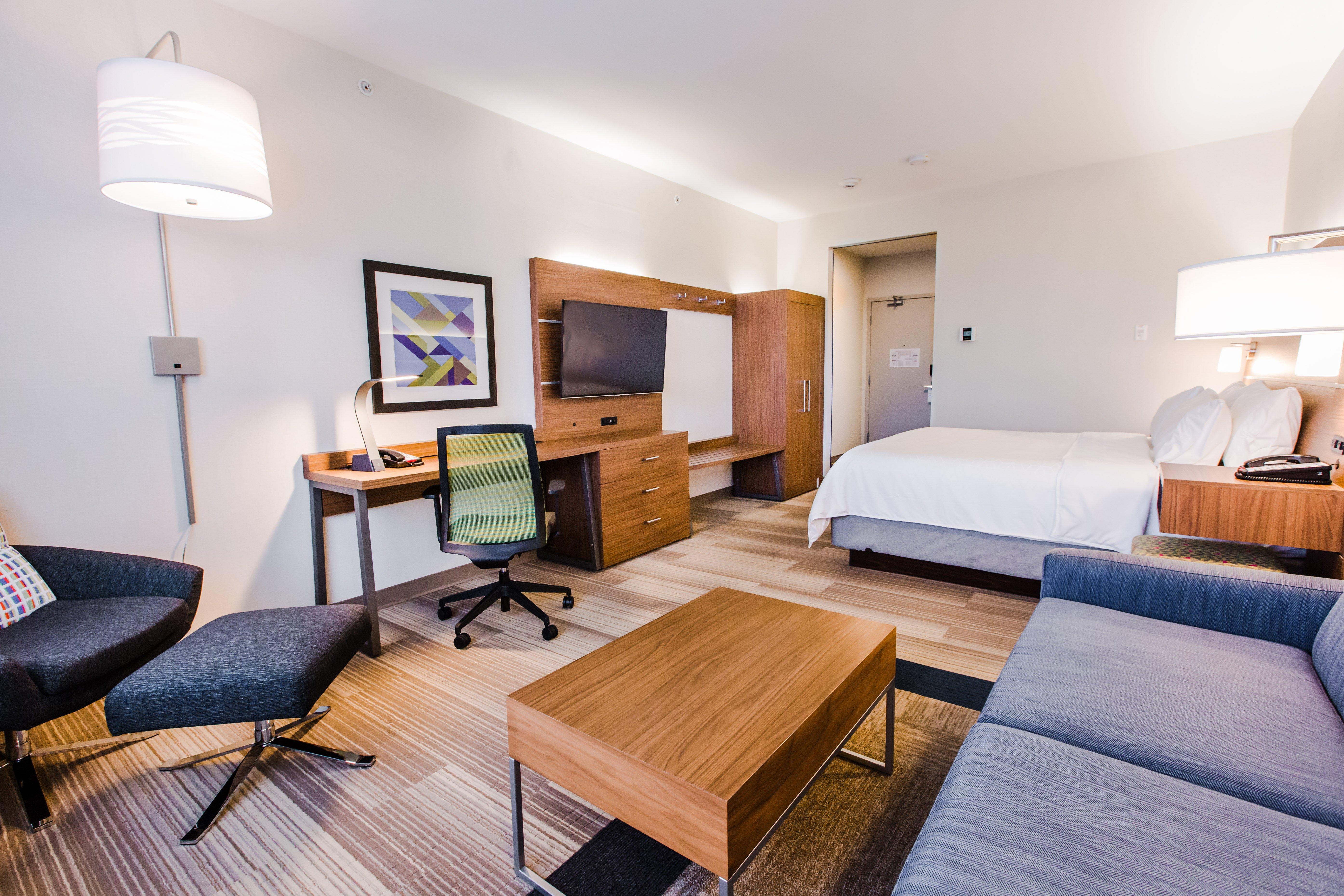 Holiday Inn Express & Suites - West Edmonton-Mall Area By Ihg Bagian luar foto
